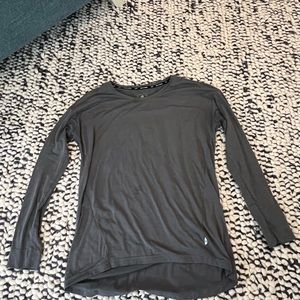 On Women's Comfort Long T Size S